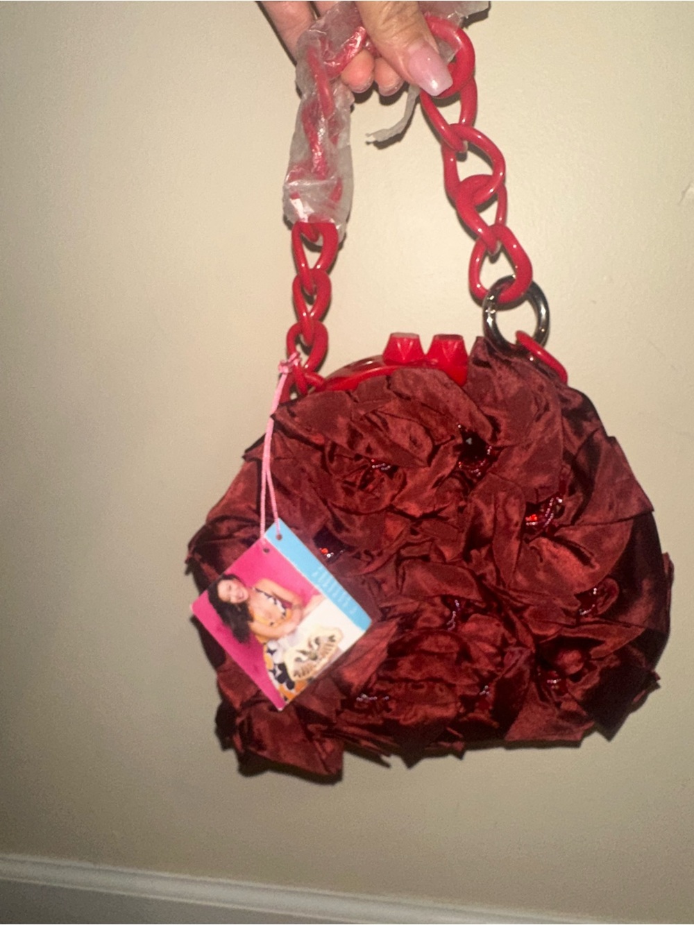 Elegant Red Floral Rosette Shoulder Bag with Chain Link Strap